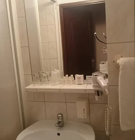 Relaks Hotel 3*